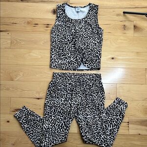 CAbi Leopard Two-Piece Matching Set | Top size XS, Bottoms - joggers size Small